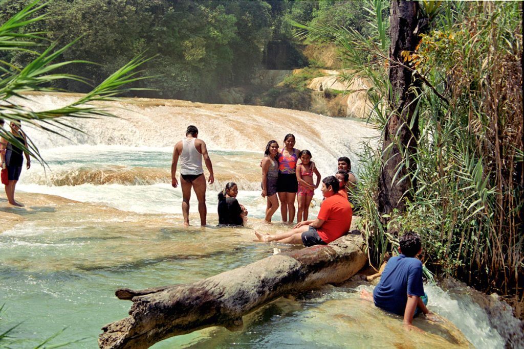 Aqua Azúl Cascades Nahe Palenque, Chiapas, Mexiko