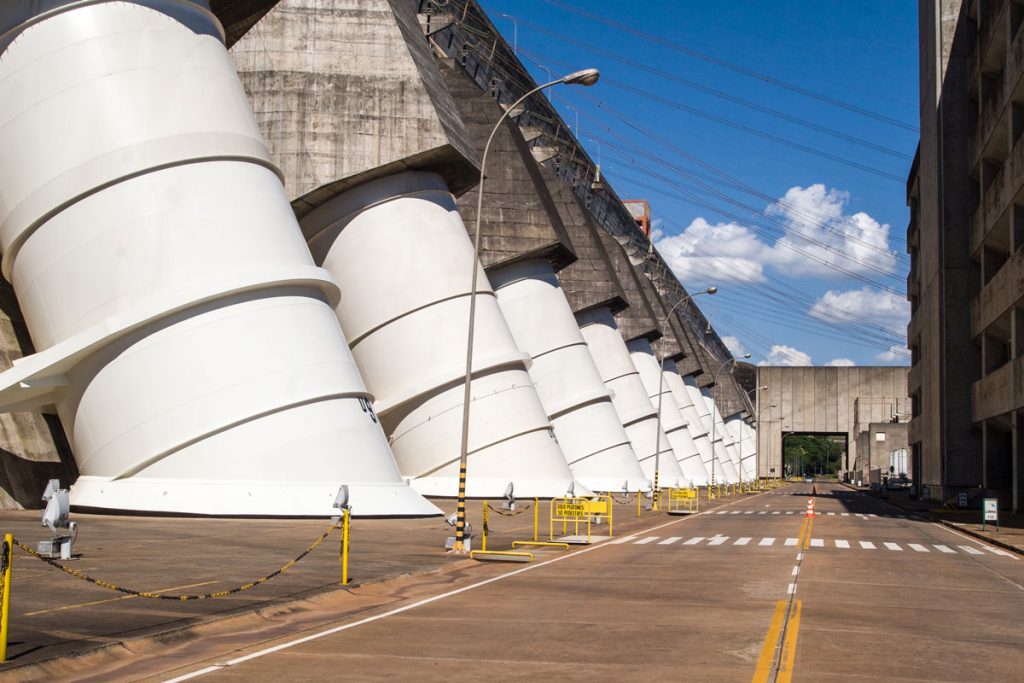 Wasserkraftwerk Itaipu in Paraguay