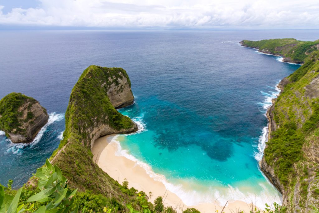 Kelingking Beach auf der Nusa Penida vor Bali als HDR