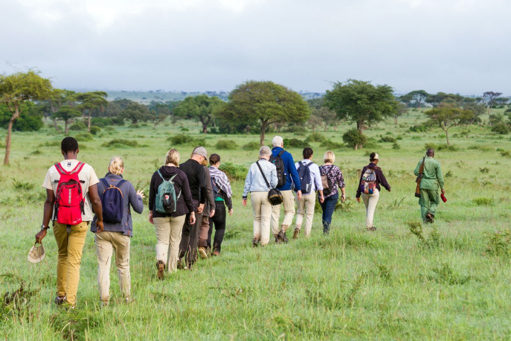 Fußsafari von der Lodge Grumeti Hills in der Grumeti Wildlife Management Area, Tansania