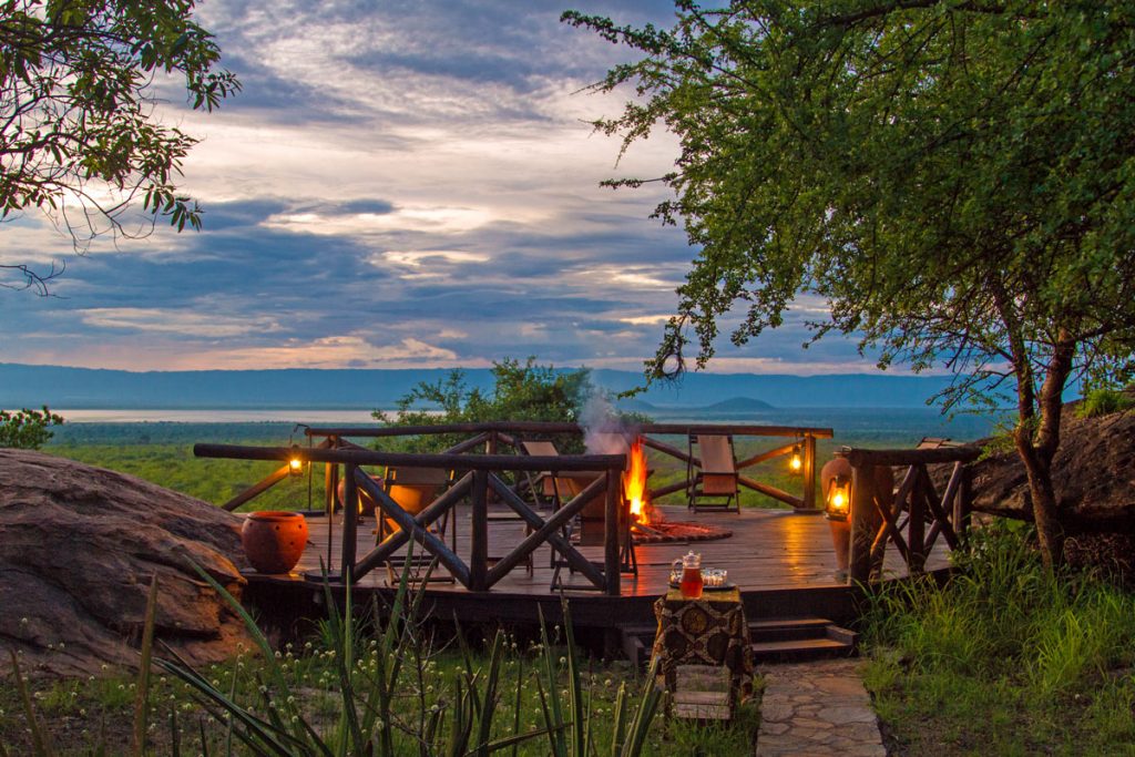 Blick von der Maweninga Camp im Tarangire-Nationalpark über den Burungi-See