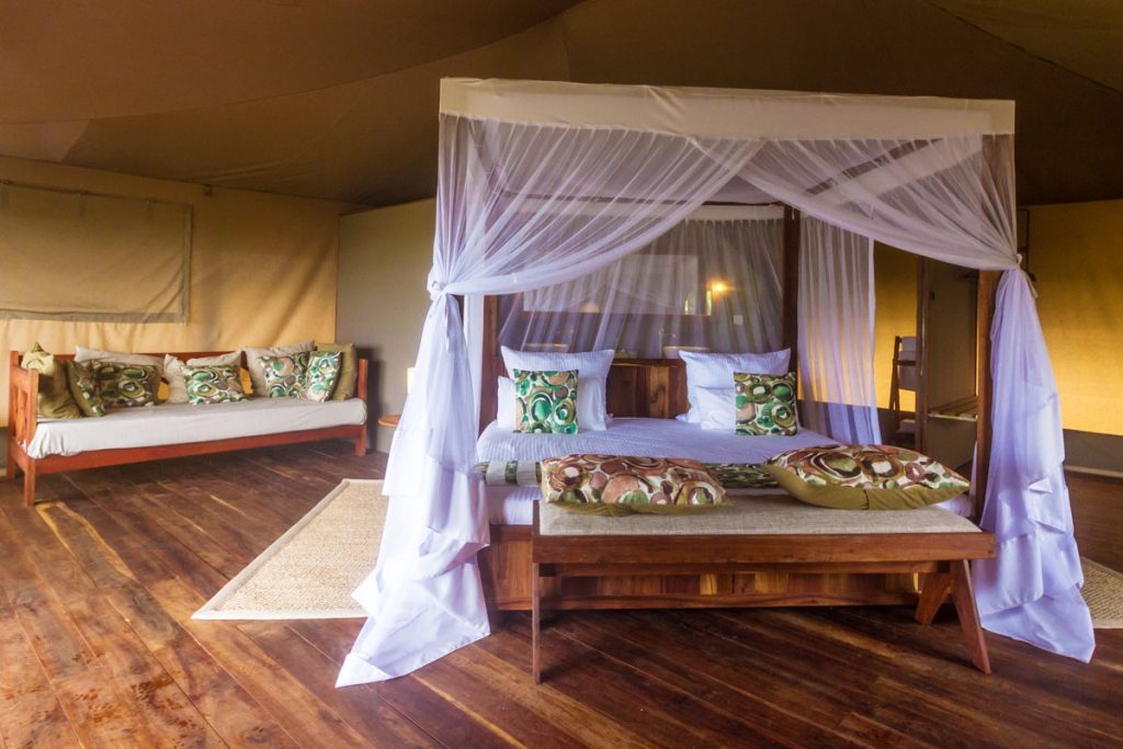 Komfortables Hauszelt in der Lodge Ormatai Rock im Tarangire-Nationalpark, Tansania