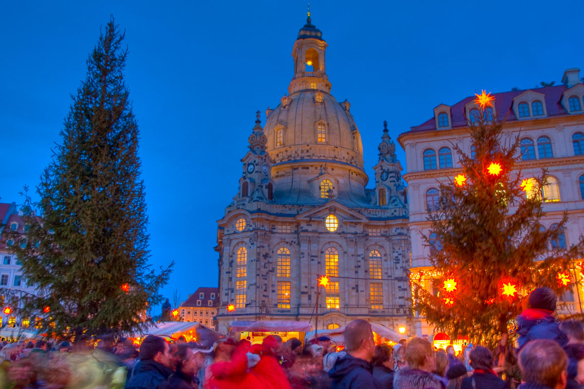 Weihnachtsmarkt auf dem Neumarkt Dresden