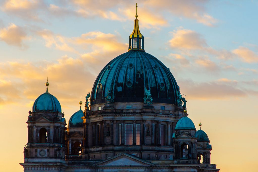 Der Berliner Dom im Abendlicht