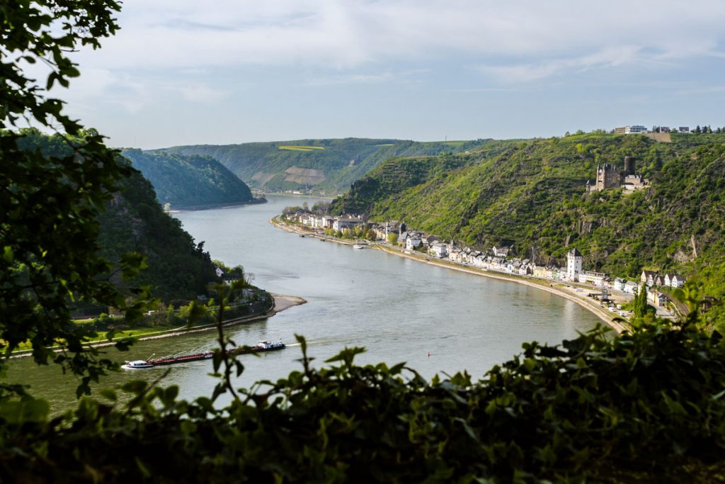 Blick von der Loreley ins Rheintal