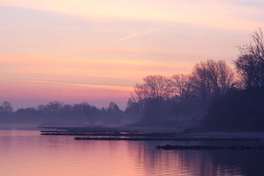 Sonnenaufgang in Stralsund-Devin