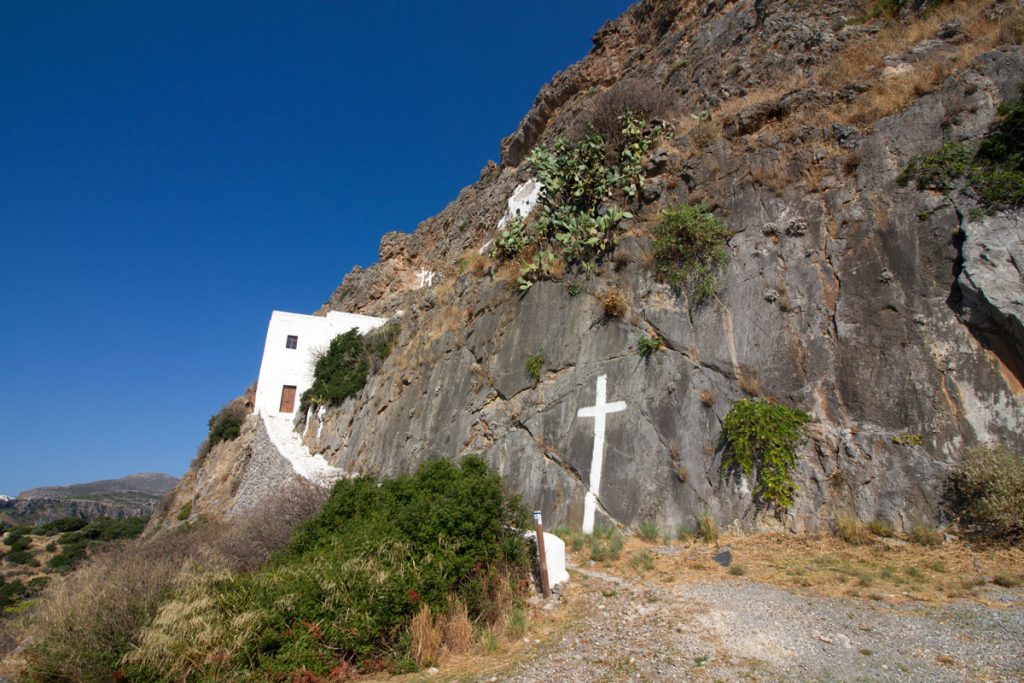 Kirche Saint-John on the cliff in Kapsali, Kythira