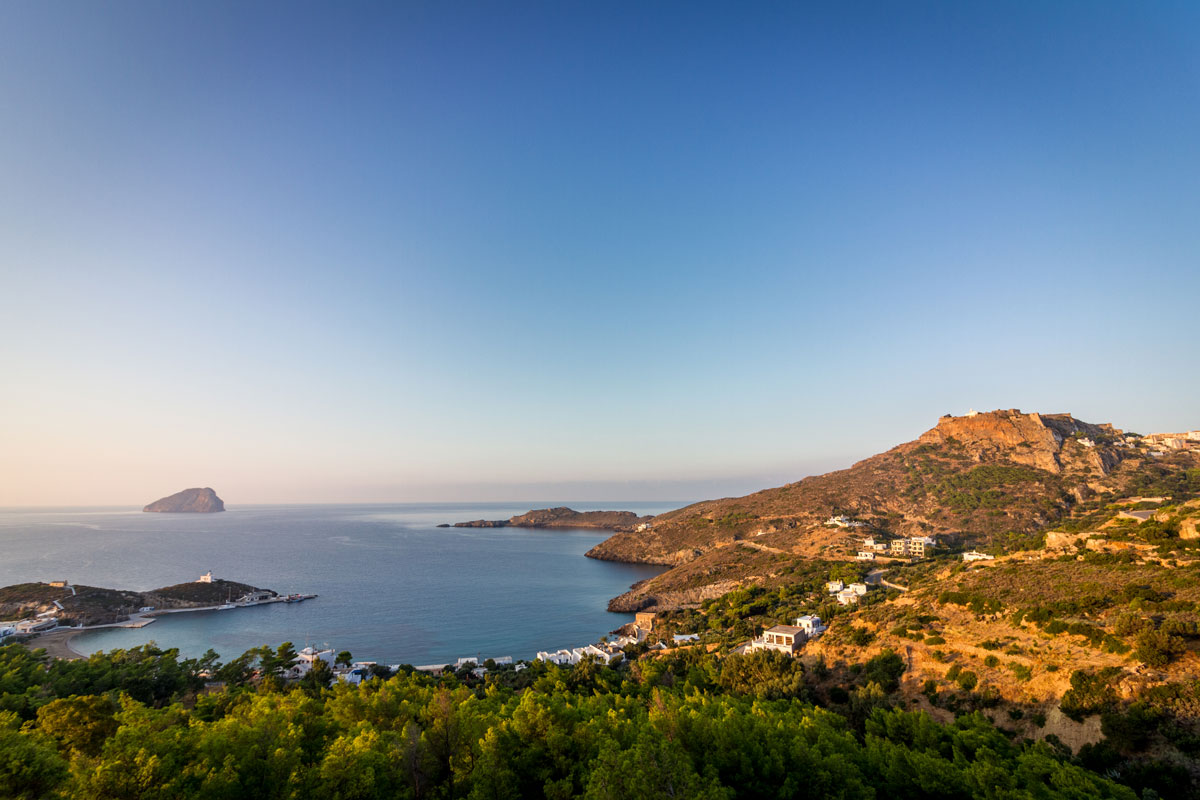 Die Doppelbucht von Kapsali auf Kythira