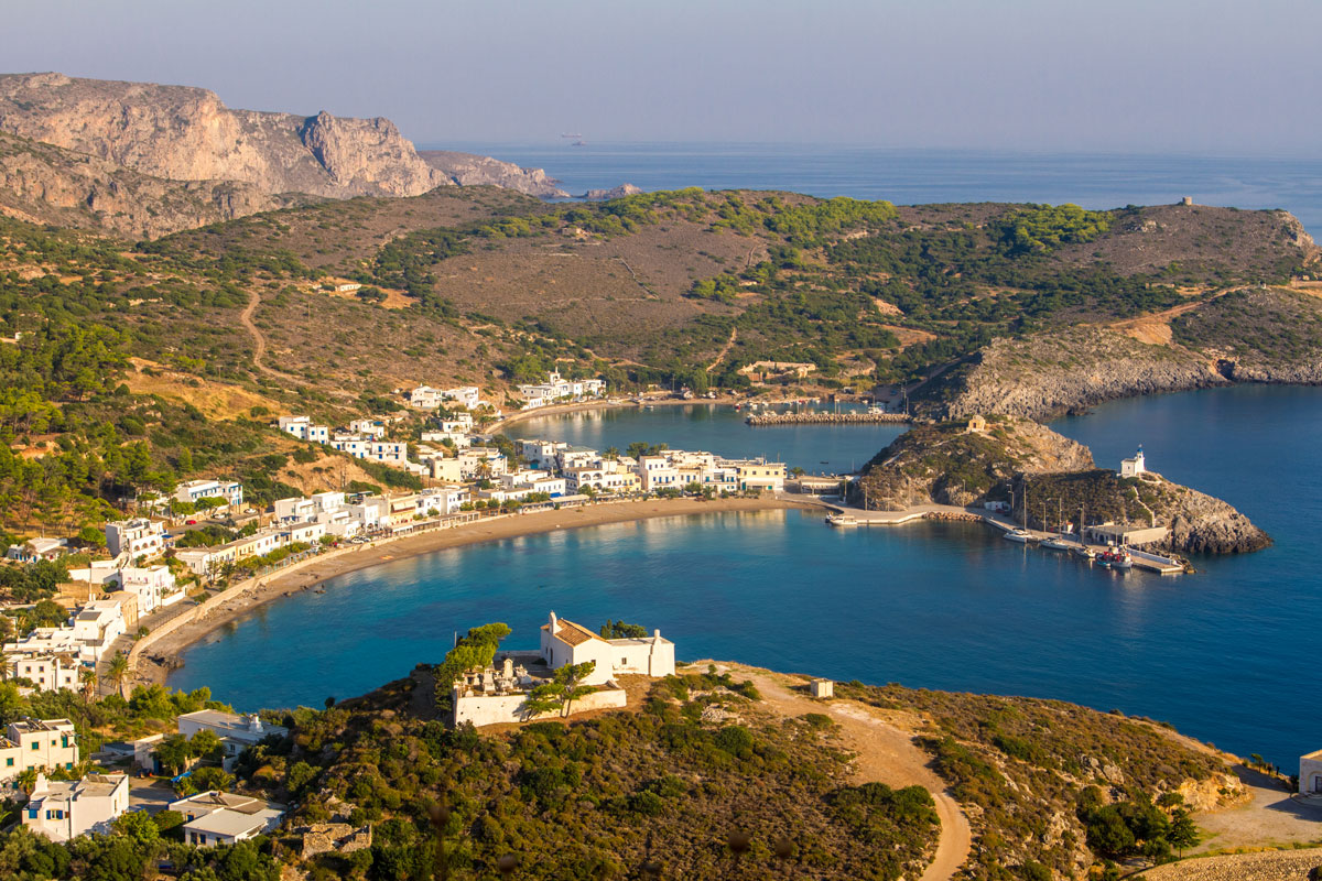 Die Doppelbucht von Kapsali auf Kythira