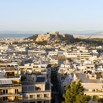 Panoramablick vom St. George Lycabettus über Athen bis zur Akropolis