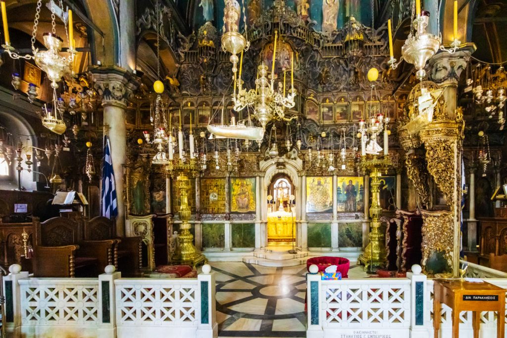 Die orthodoxe Wallfahrtskirche Panagia Evangelistria in Tinos-Stadt auf der griechischen Kykladeninsel